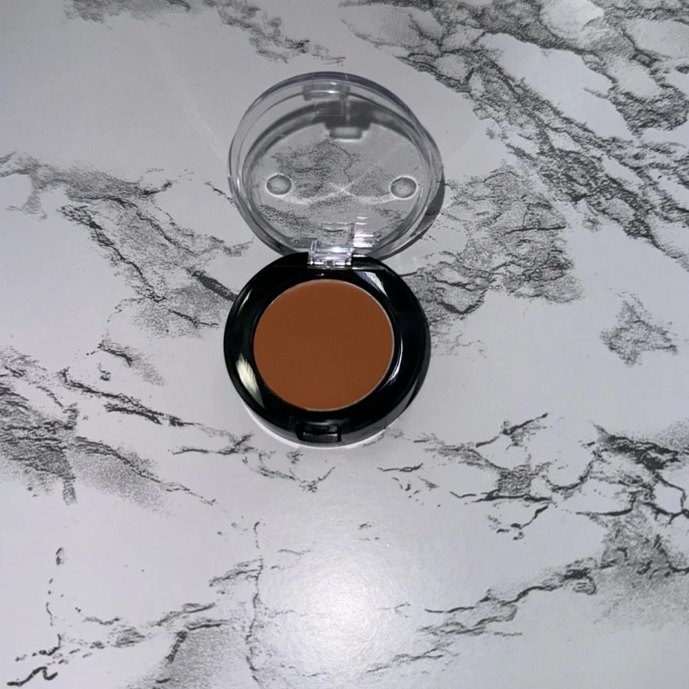 NWOB Bobbi Brown corrector- Deep Peach Never used No box